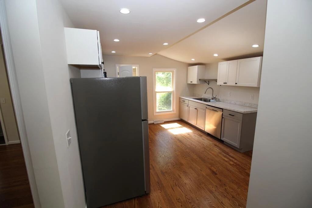608 Main  ST - Photo 10