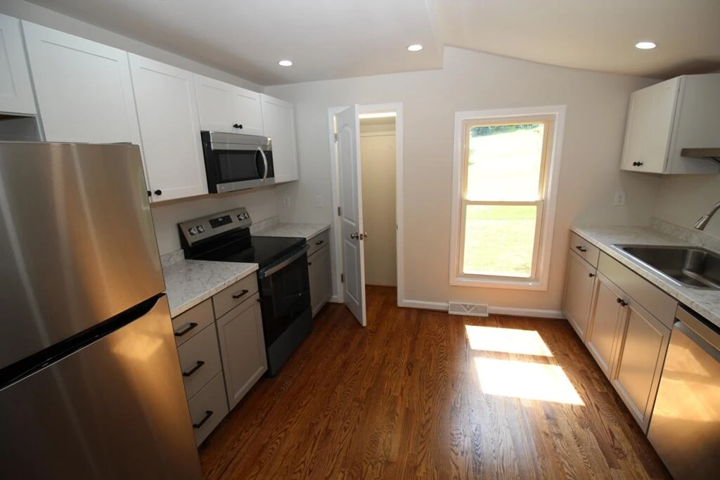 608 Main  ST - Photo 12