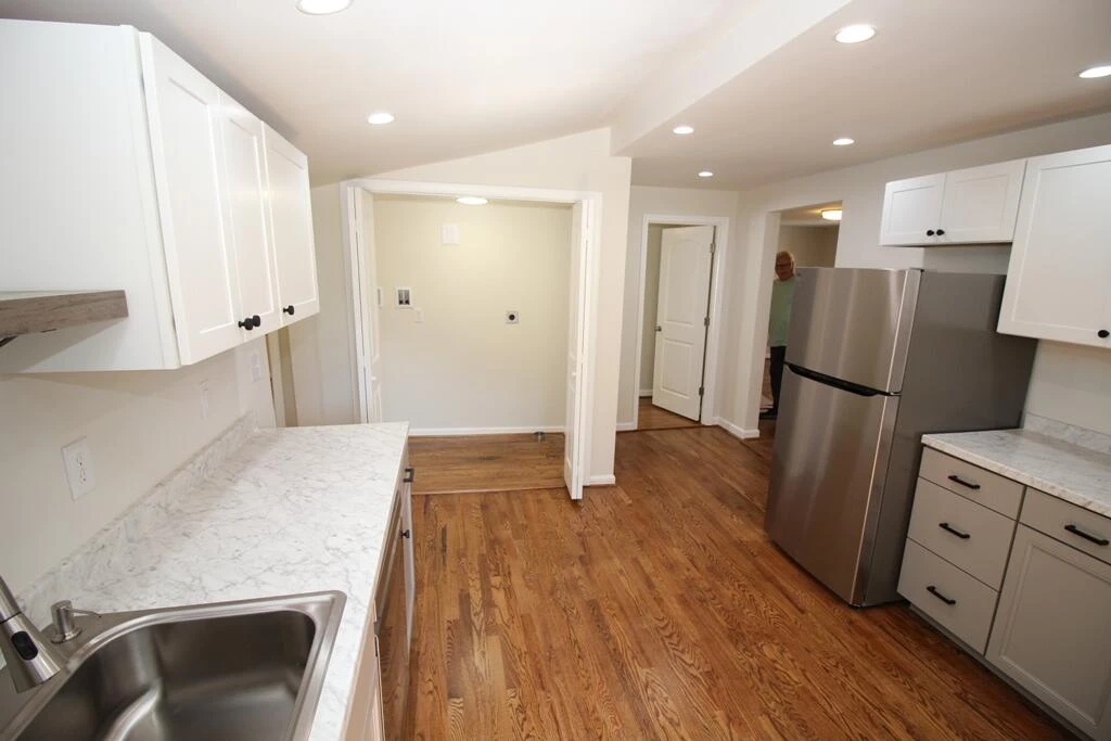 608 Main  ST - Photo 15
