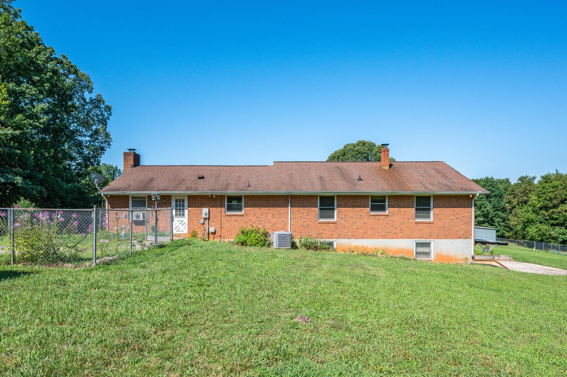 1874 Hales Ford RD - Photo 44