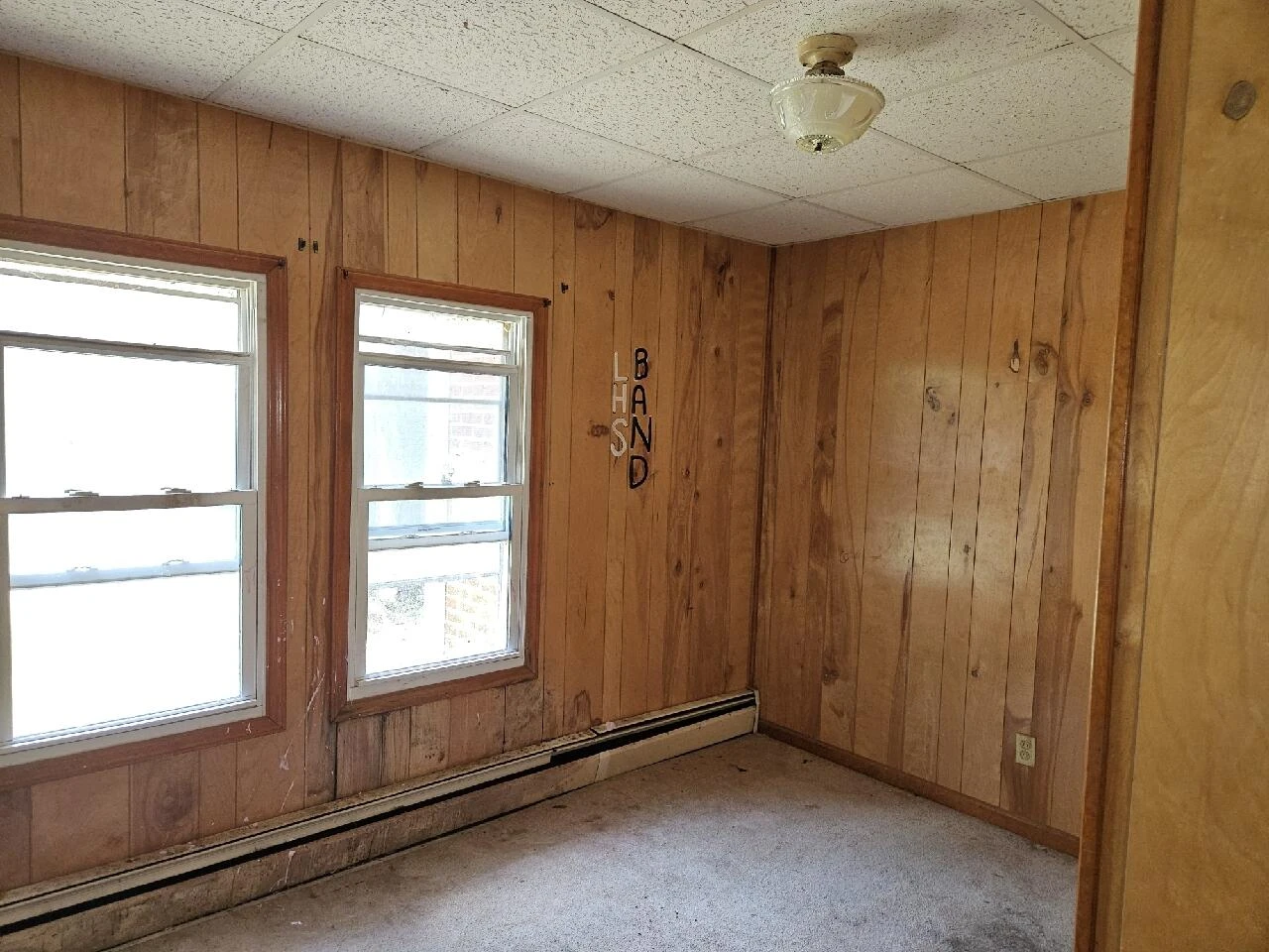 1050 TOWER RD - Photo 12