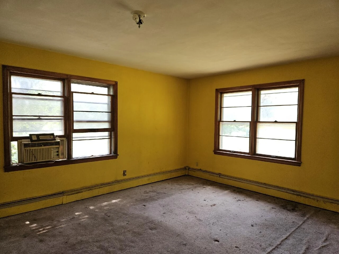 1050 TOWER RD - Photo 13