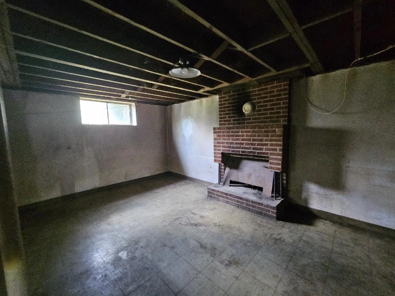 1050 TOWER RD - Photo 19