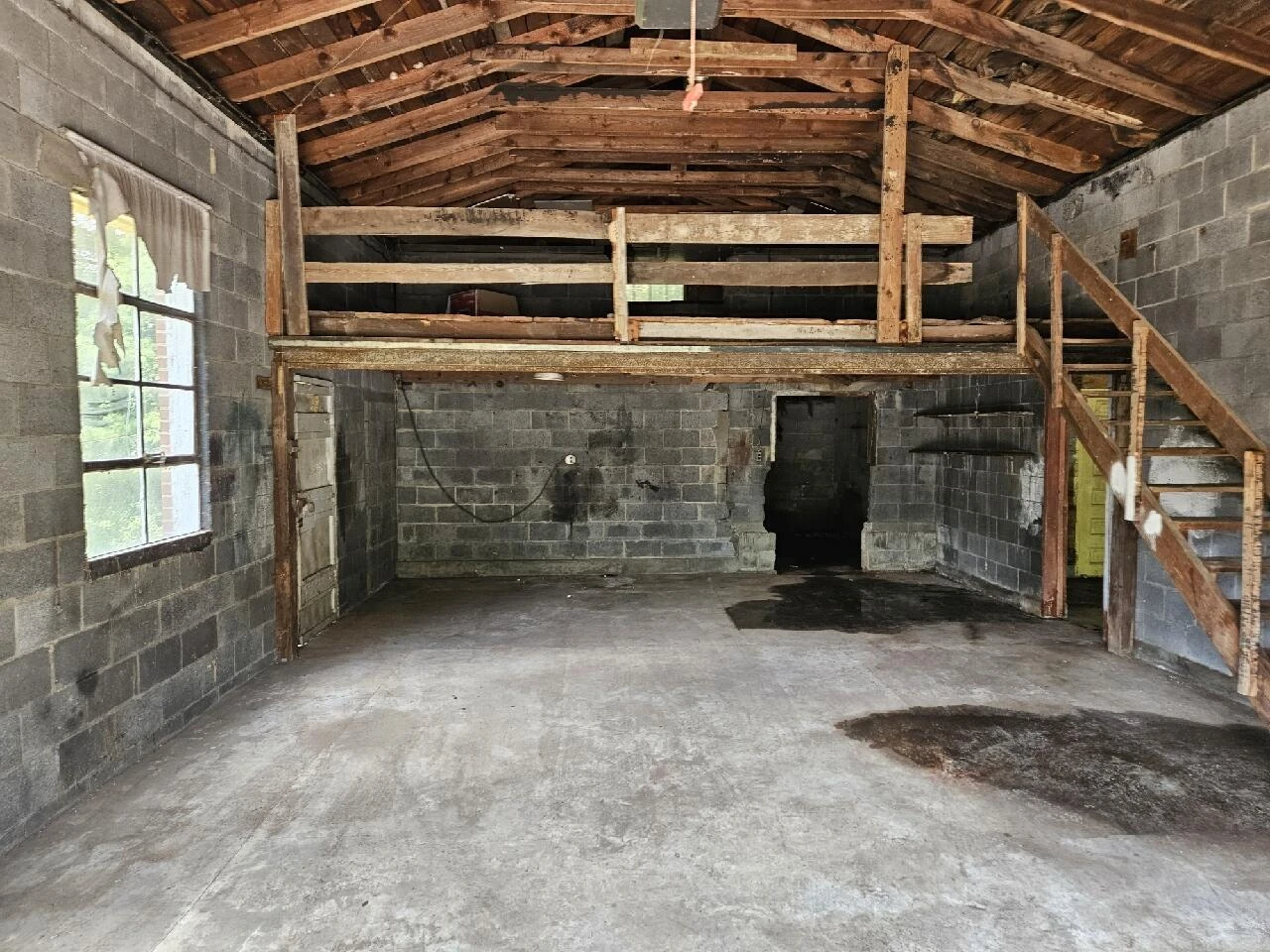 1050 TOWER RD - Photo 23