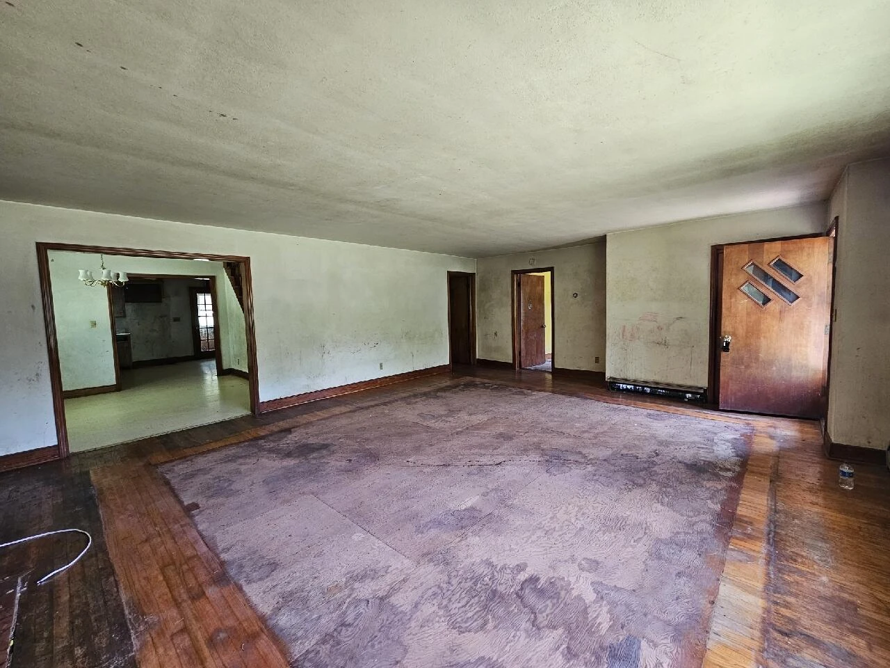 1050 TOWER RD - Photo 6