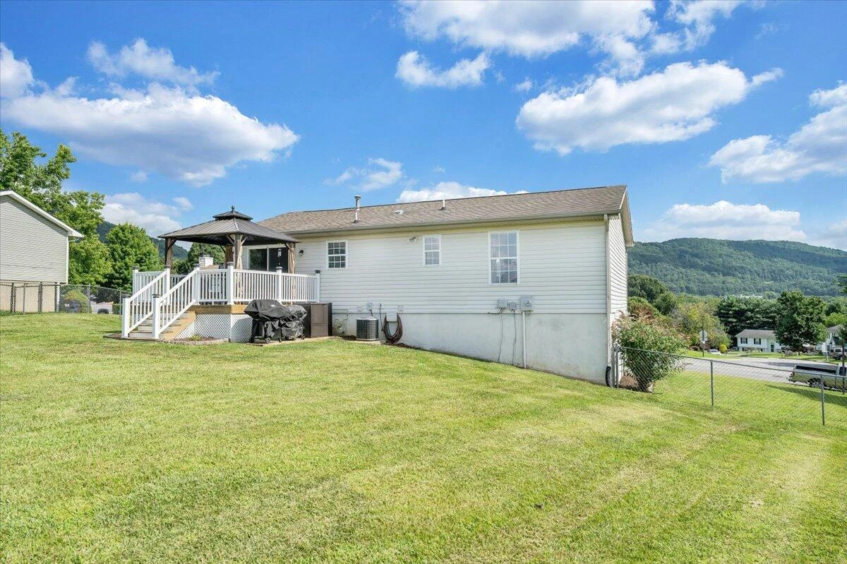 156 Gala DR - Photo 38