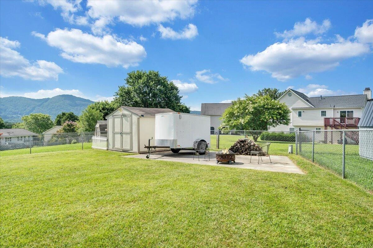 156 Gala DR - Photo 39