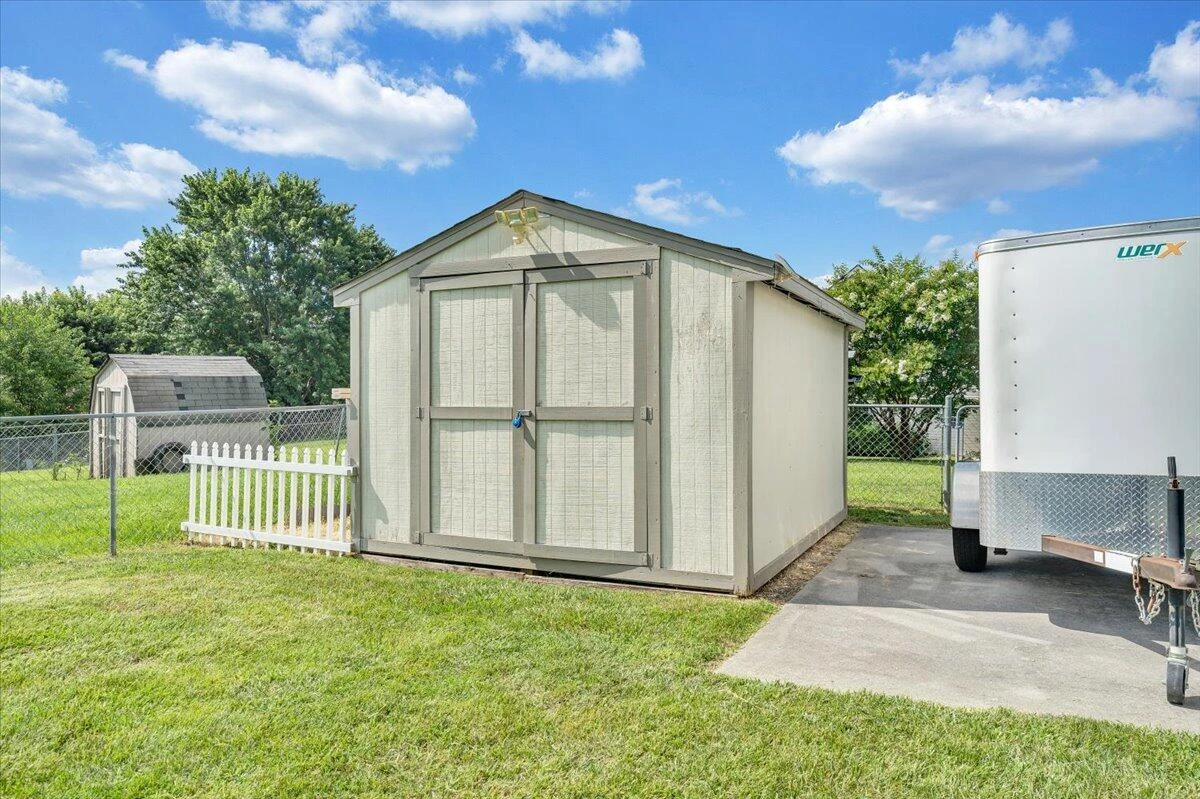 156 Gala DR - Photo 41