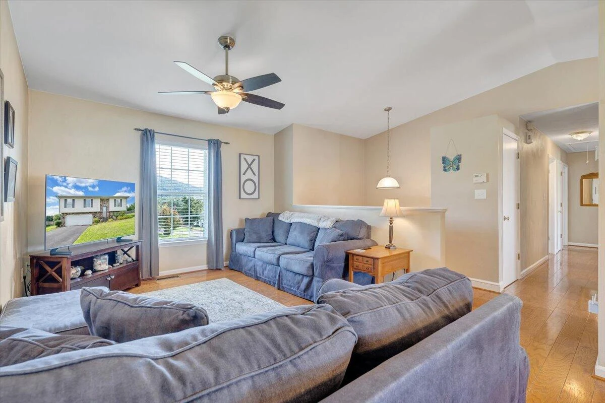 156 Gala DR - Photo 9