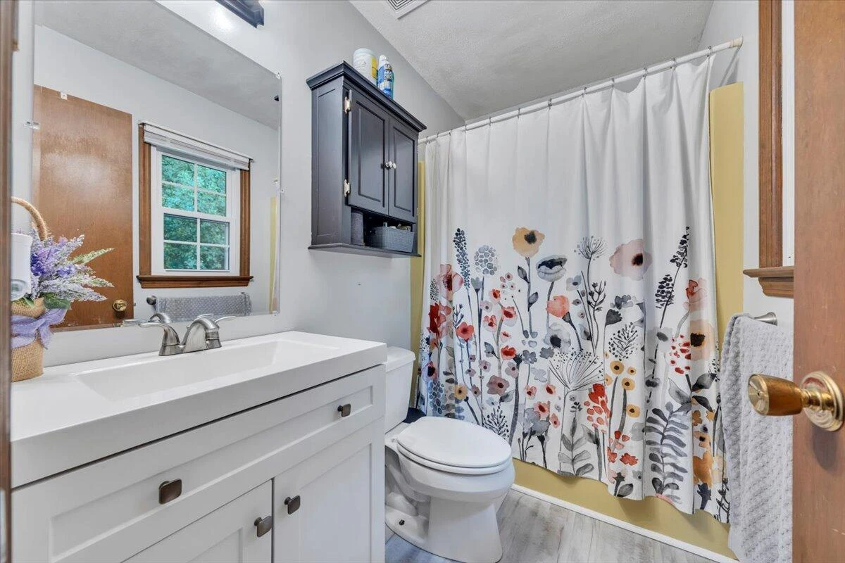 410 Rakes RD - Photo 16