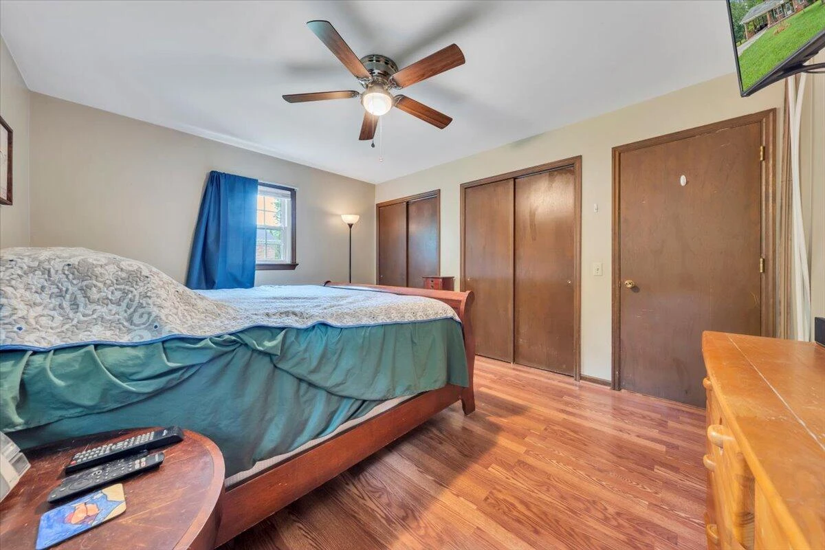 410 Rakes RD - Photo 22