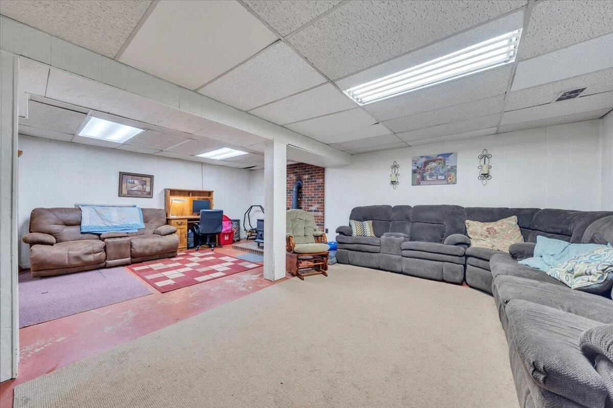 410 Rakes RD - Photo 23