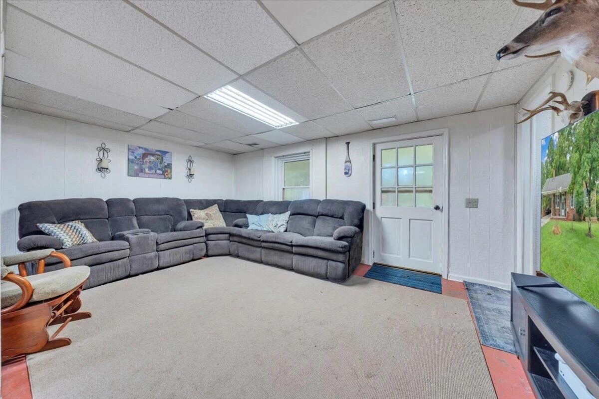 410 Rakes RD - Photo 25