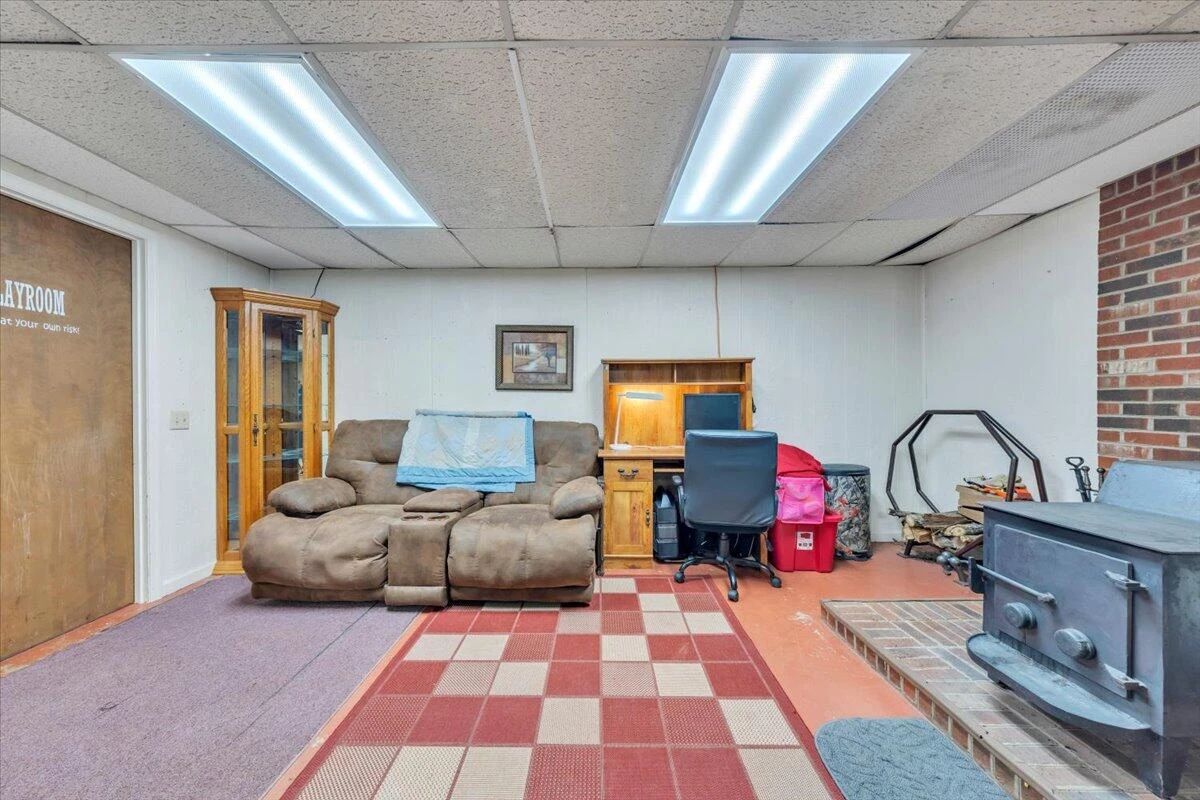 410 Rakes RD - Photo 27