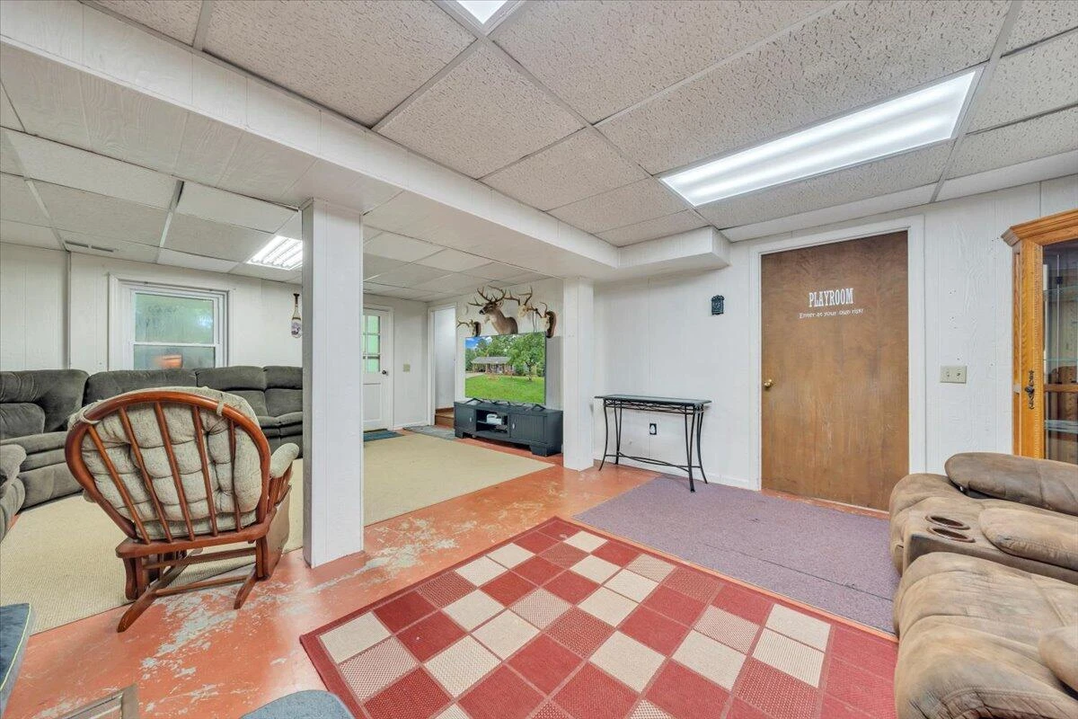410 Rakes RD - Photo 29