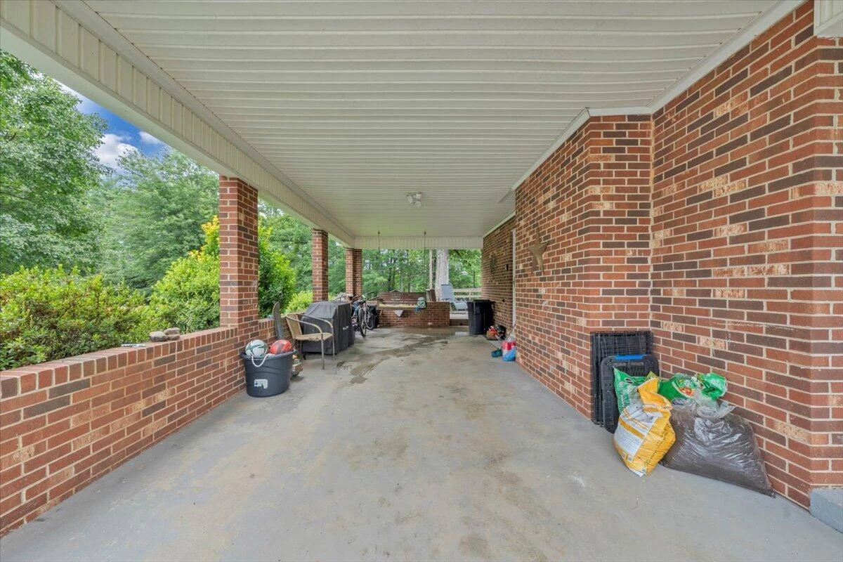410 Rakes RD - Photo 39