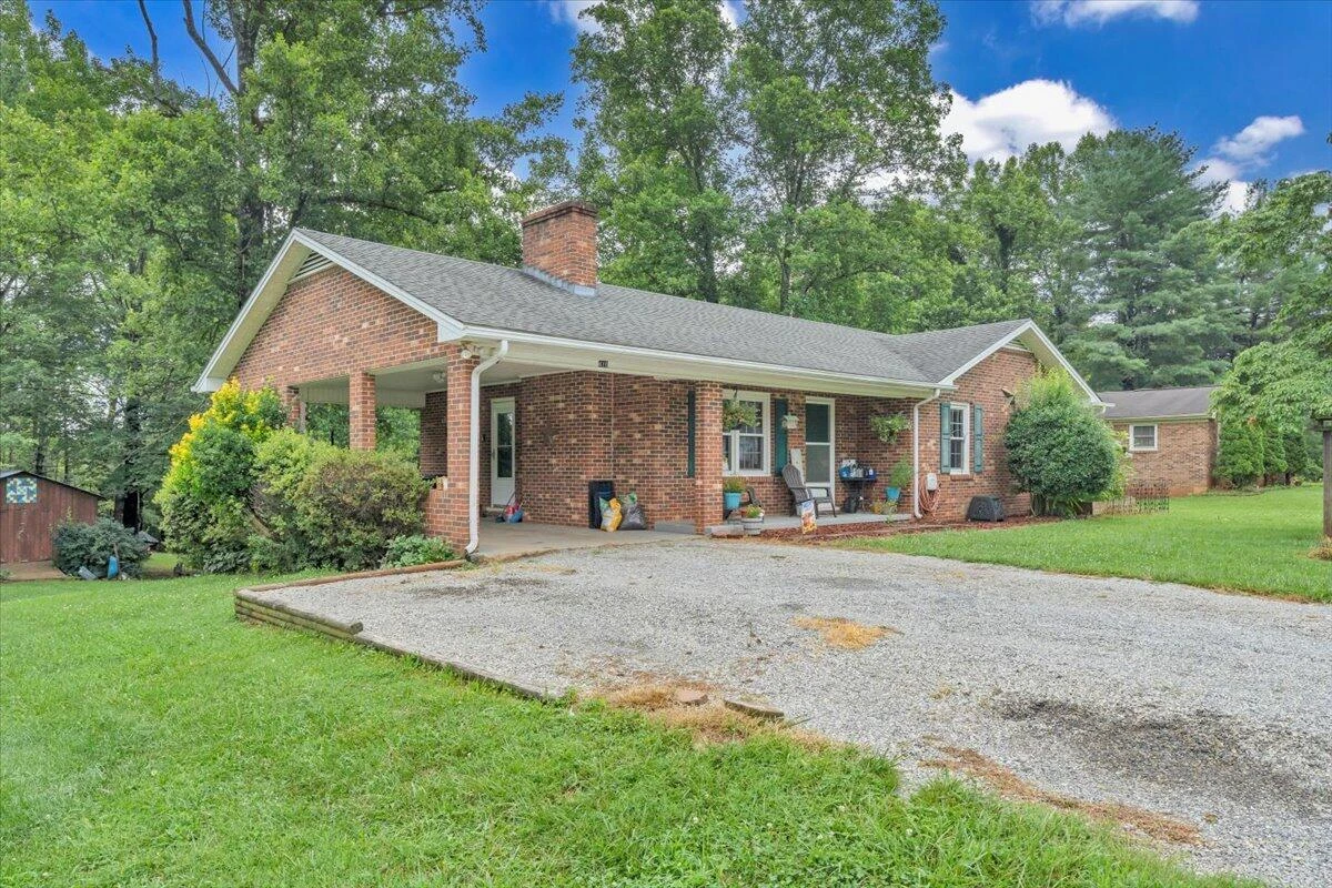 410 Rakes RD - Photo 41
