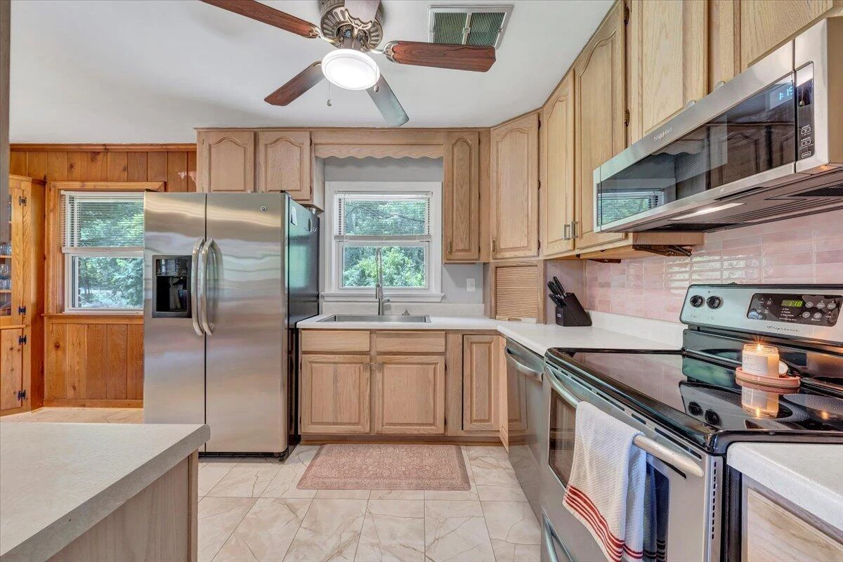 5909 Raintree RD - Photo 14