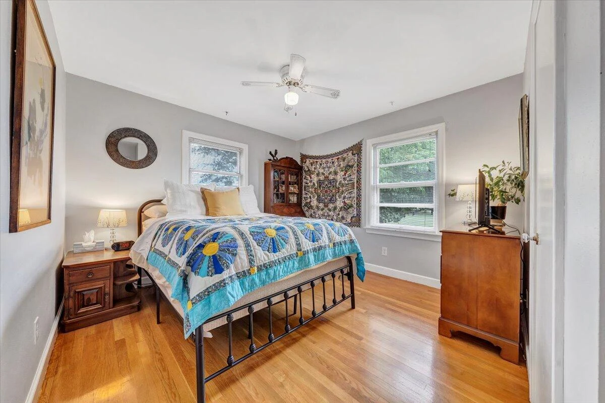 5909 Raintree RD - Photo 16