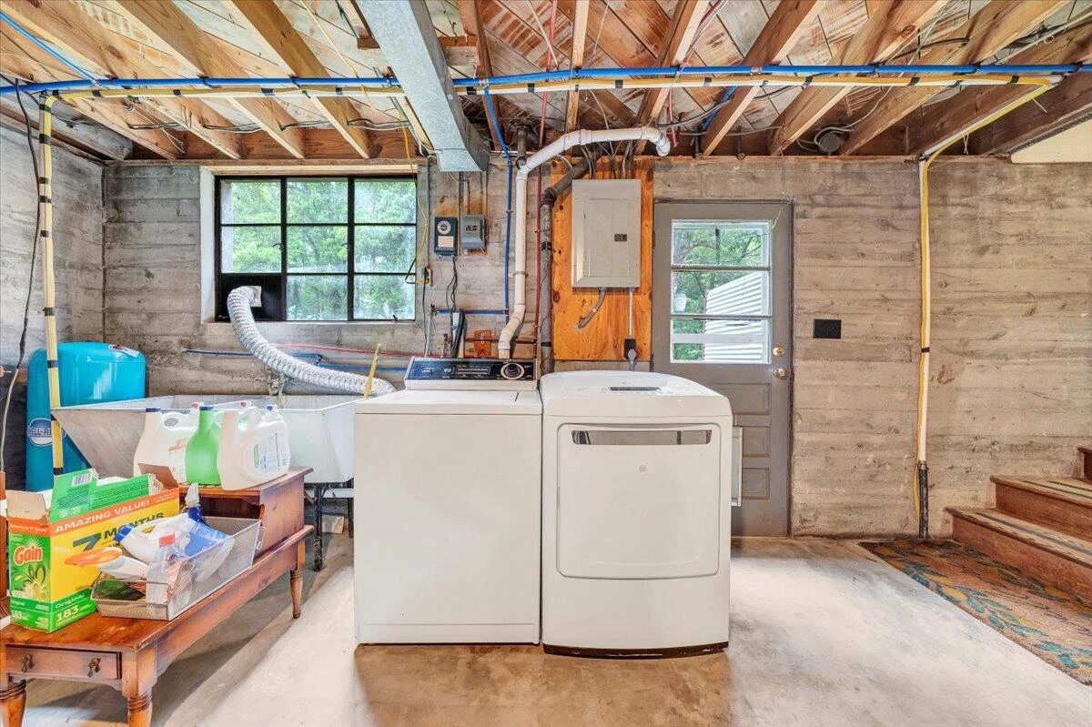 5909 Raintree RD - Photo 26