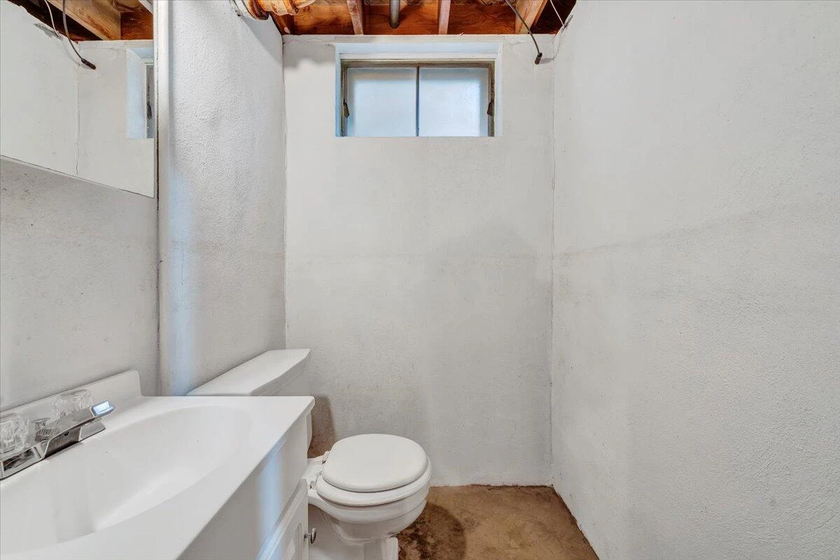 5909 Raintree RD - Photo 29