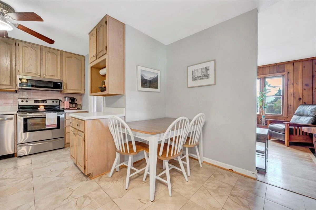 5909 Raintree RD - Photo 8