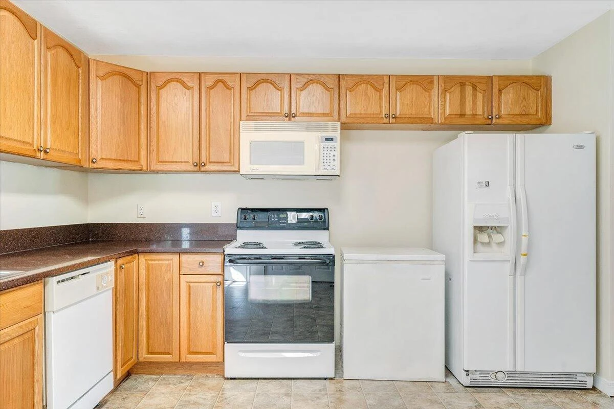 739 Riverland RD - Photo 10