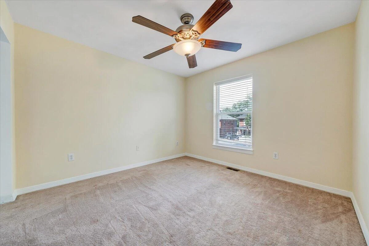 739 Riverland RD - Photo 20