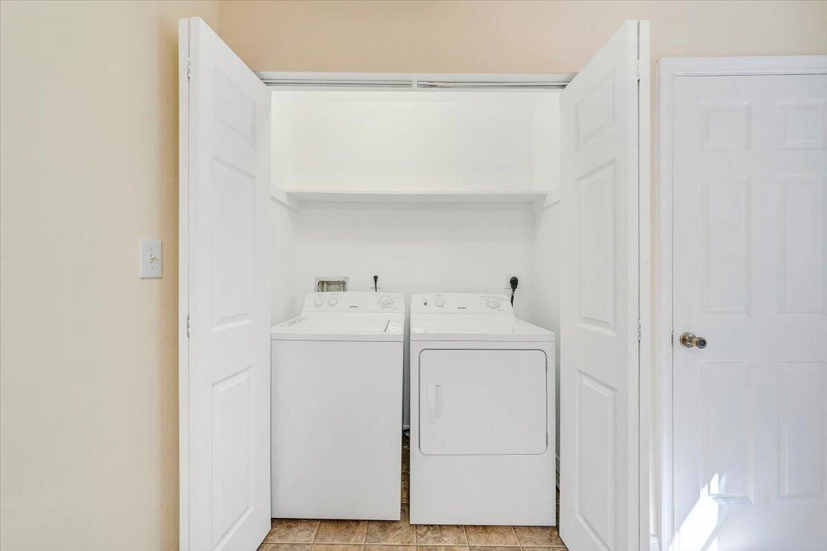 739 Riverland RD - Photo 22