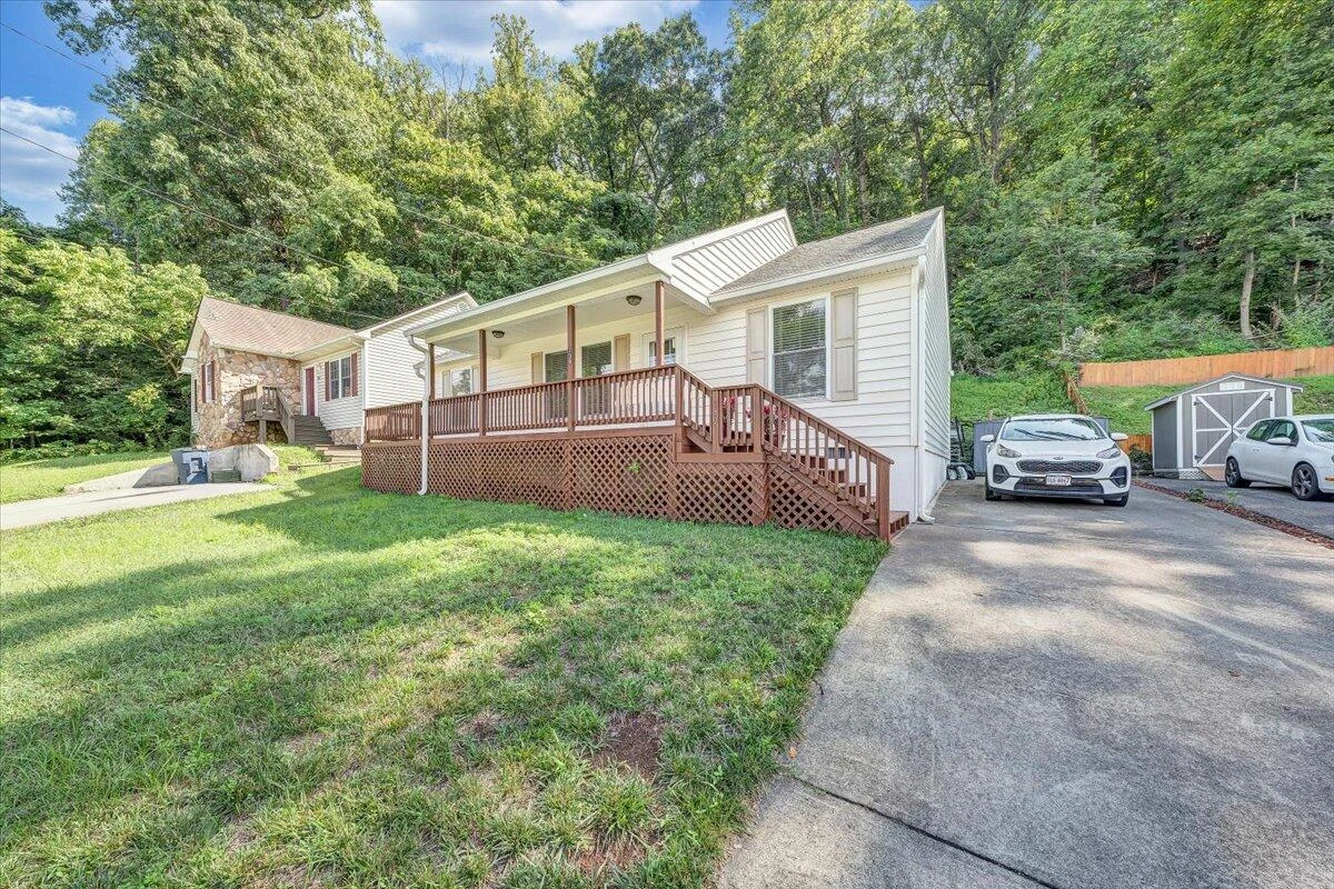 739 Riverland RD - Photo 26