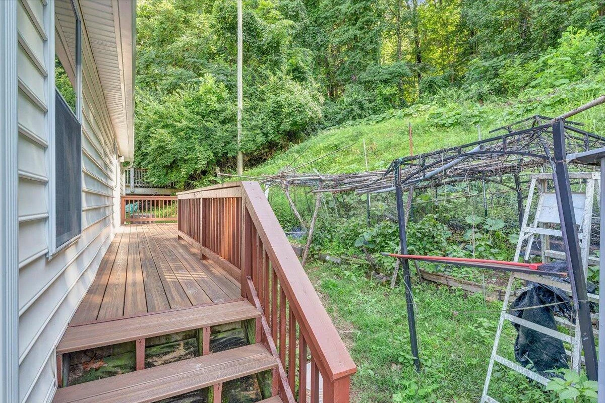 739 Riverland RD - Photo 29