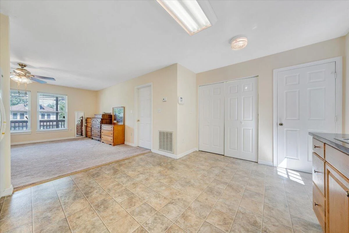 739 Riverland RD - Photo 8