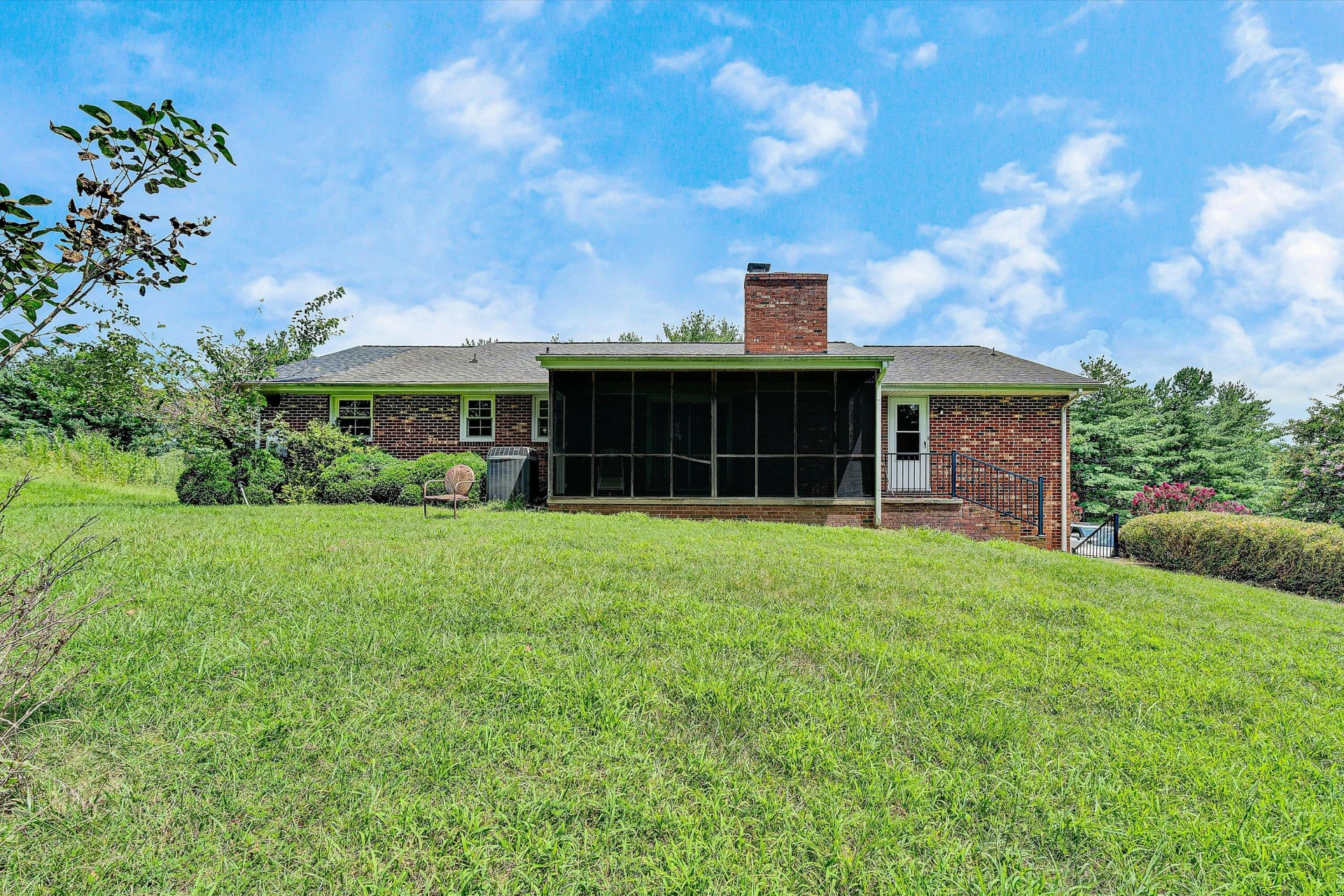2720 Willowbrook DR - Photo 23