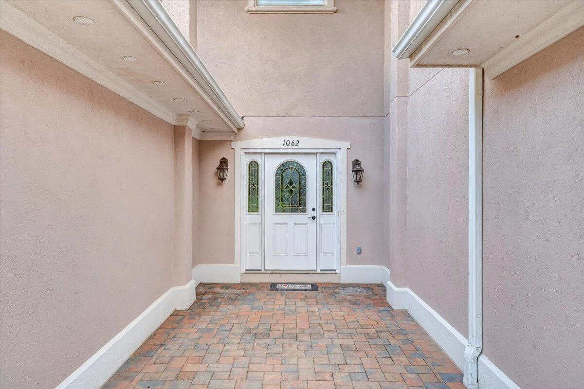 1062 Siesta Key CT - Photo 7