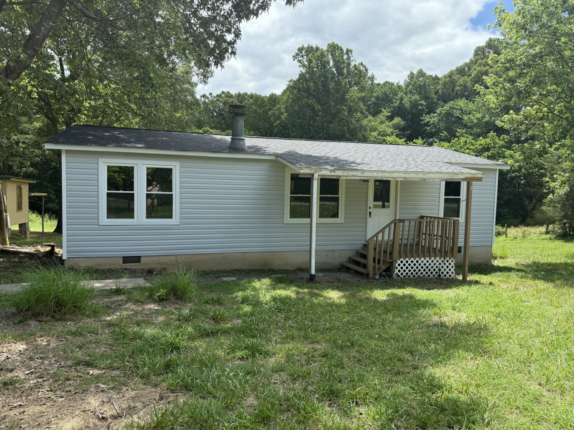 1330 THAXTON MOUNTAIN RD