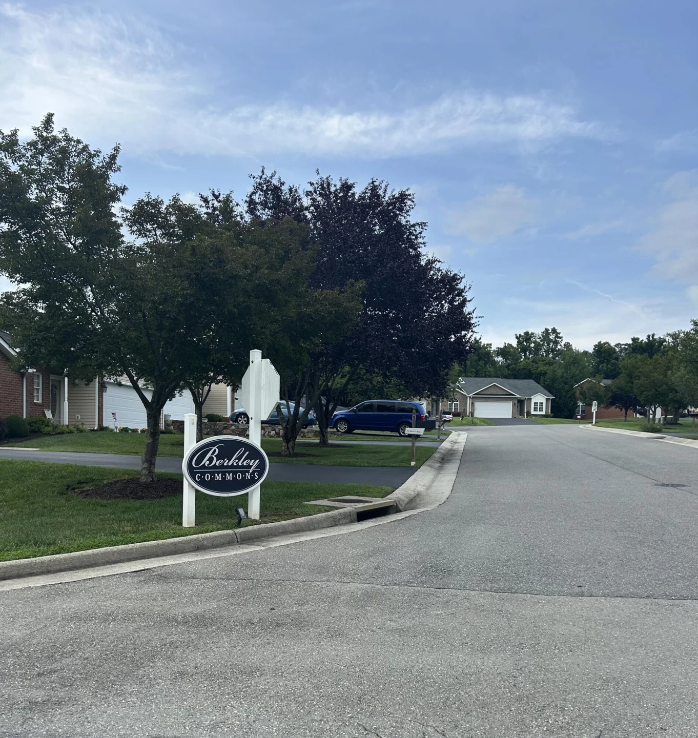 9 Berkley CT - Photo 3