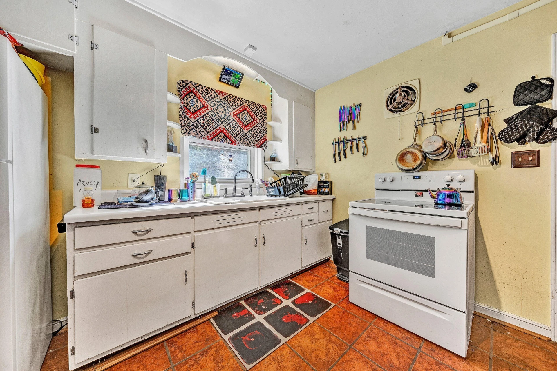 3659 Sunrise AVE - Photo 12