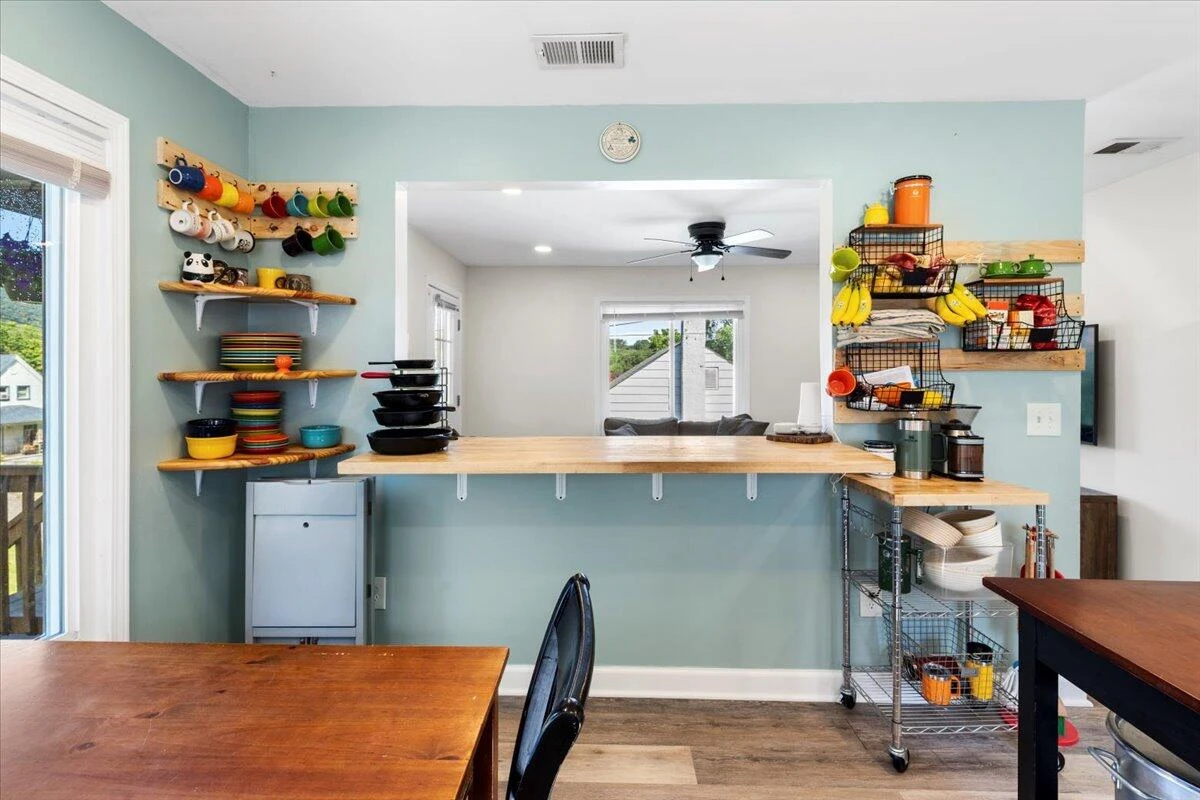 1620 Redwood RD - Photo 10
