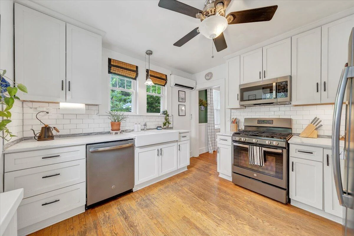 2504 Oakland BLVD - Photo 17