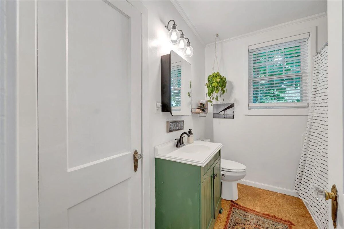 2504 Oakland BLVD - Photo 32