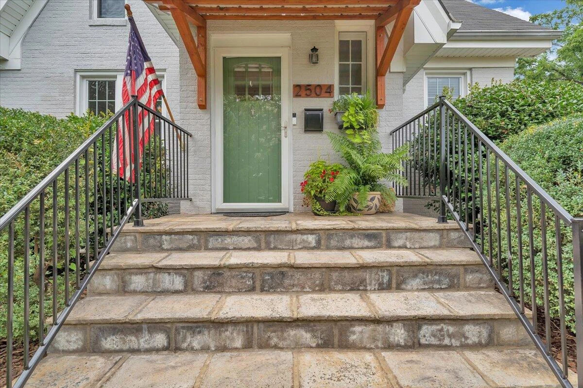 2504 Oakland BLVD - Photo 10