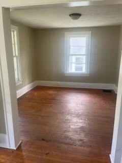 1917 Wise AVE - Photo 9