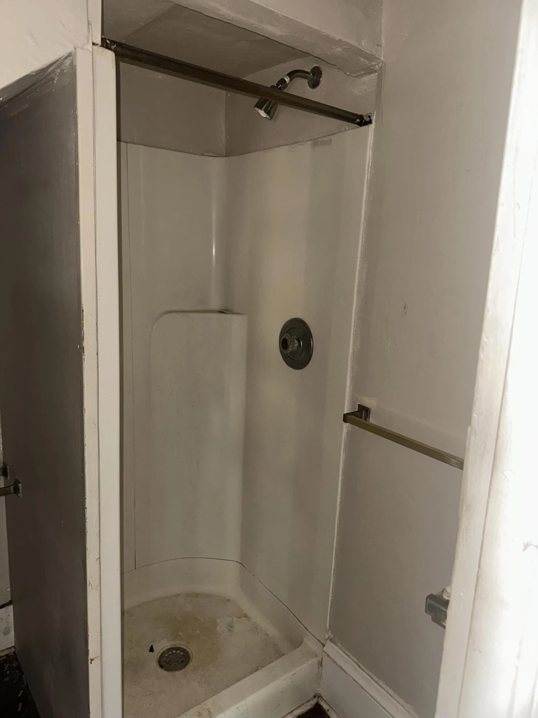 1127 Valley AVE - Photo 4