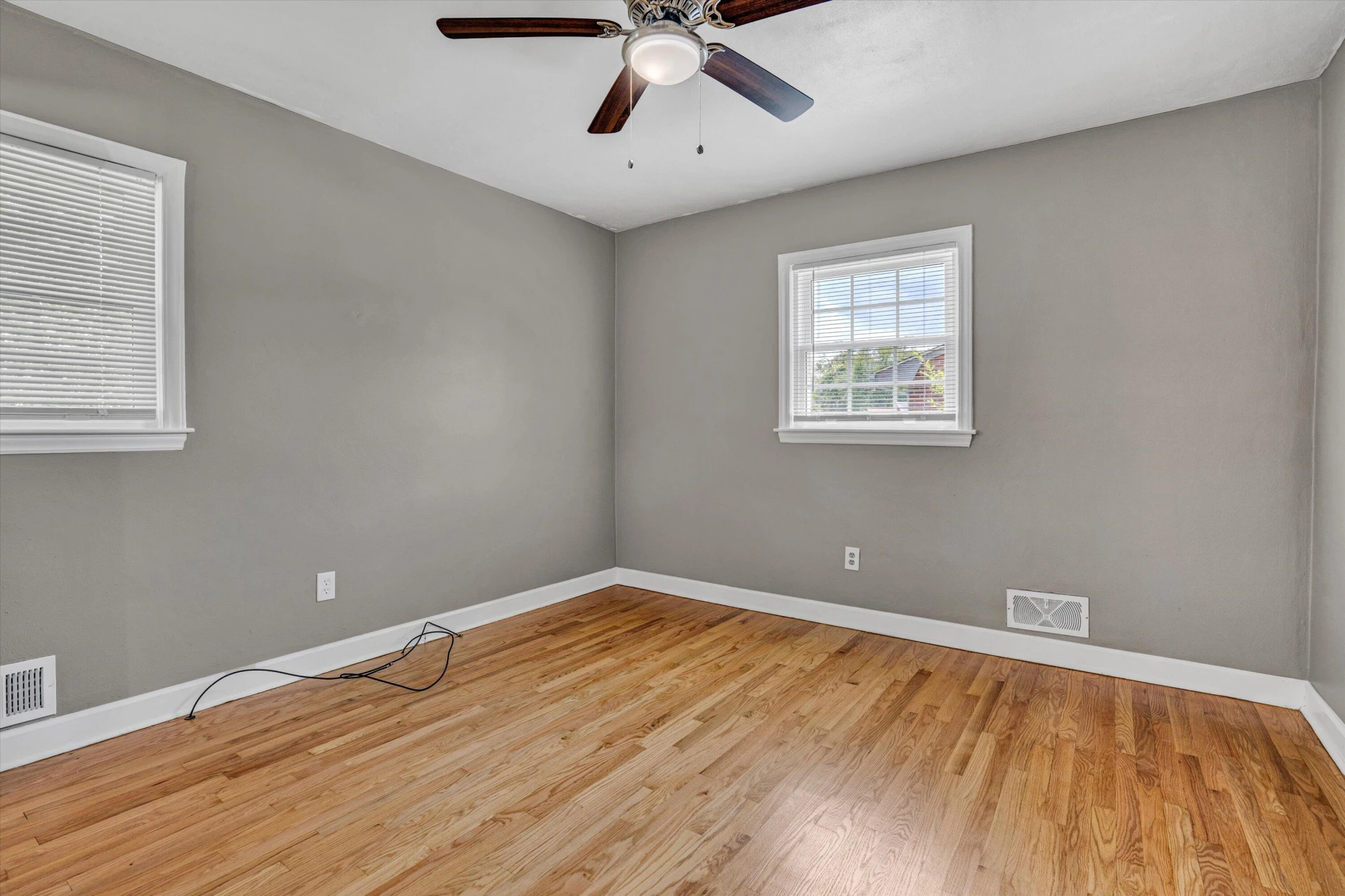 2317 Laura RD - Photo 16