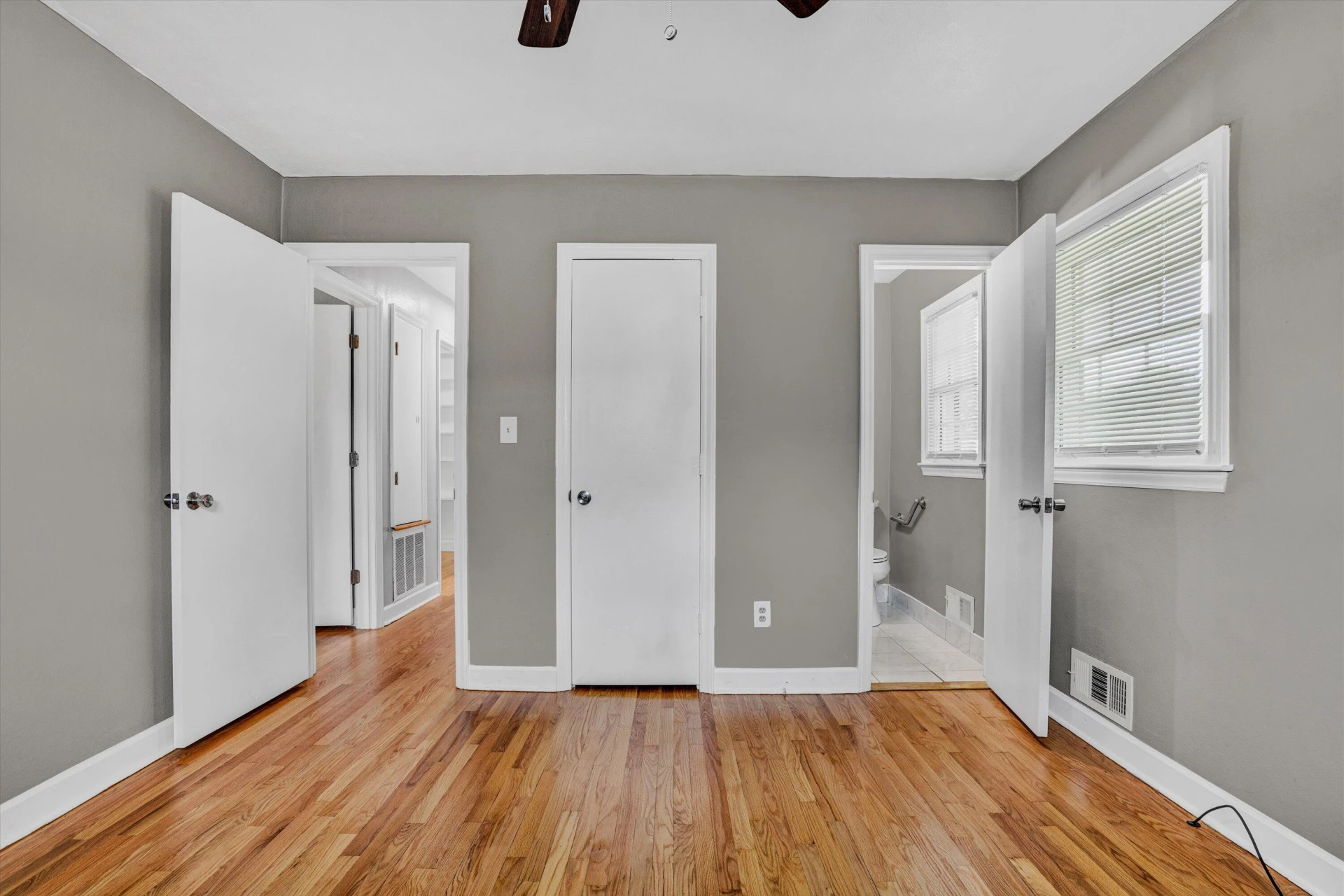 2317 Laura RD - Photo 17