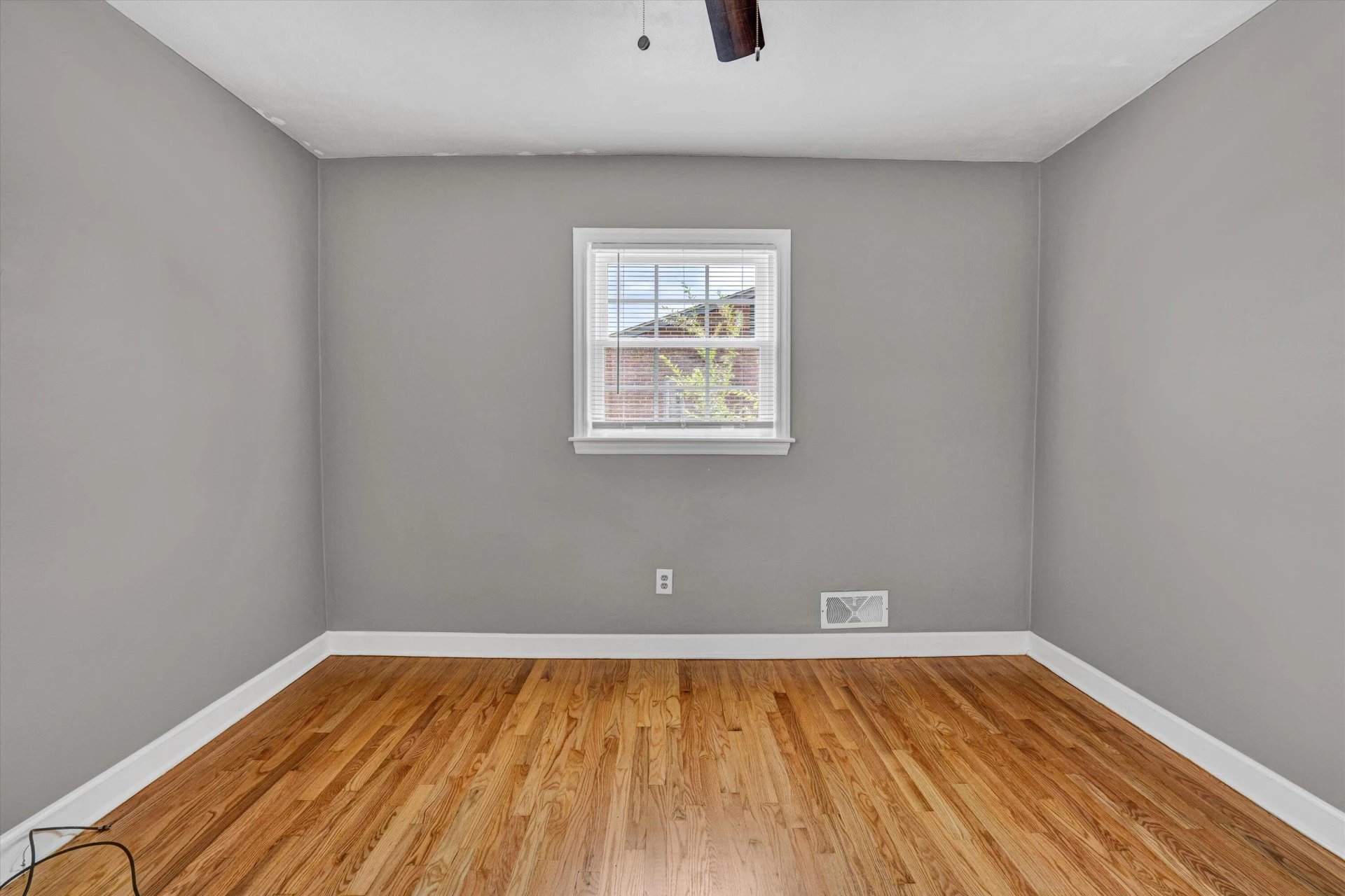 2317 Laura RD - Photo 19