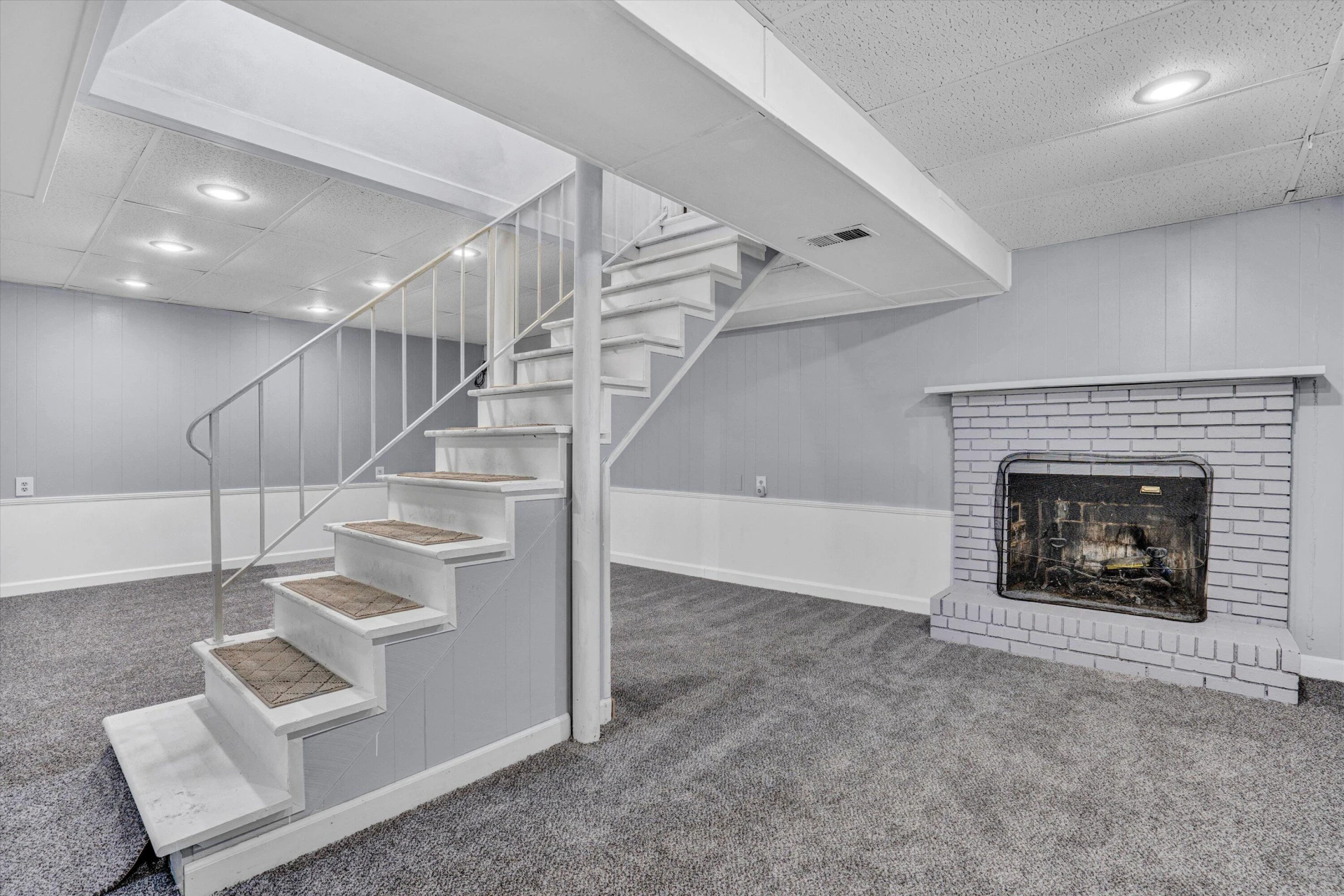 2317 Laura RD - Photo 23