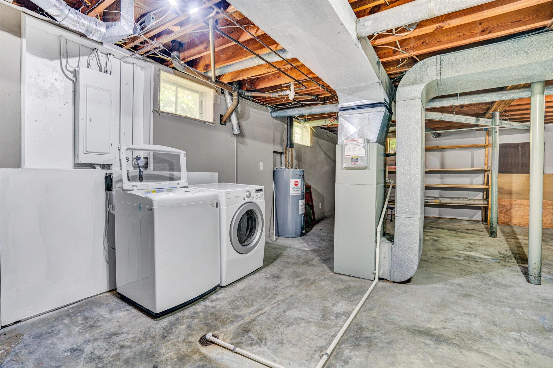 2317 Laura RD - Photo 26