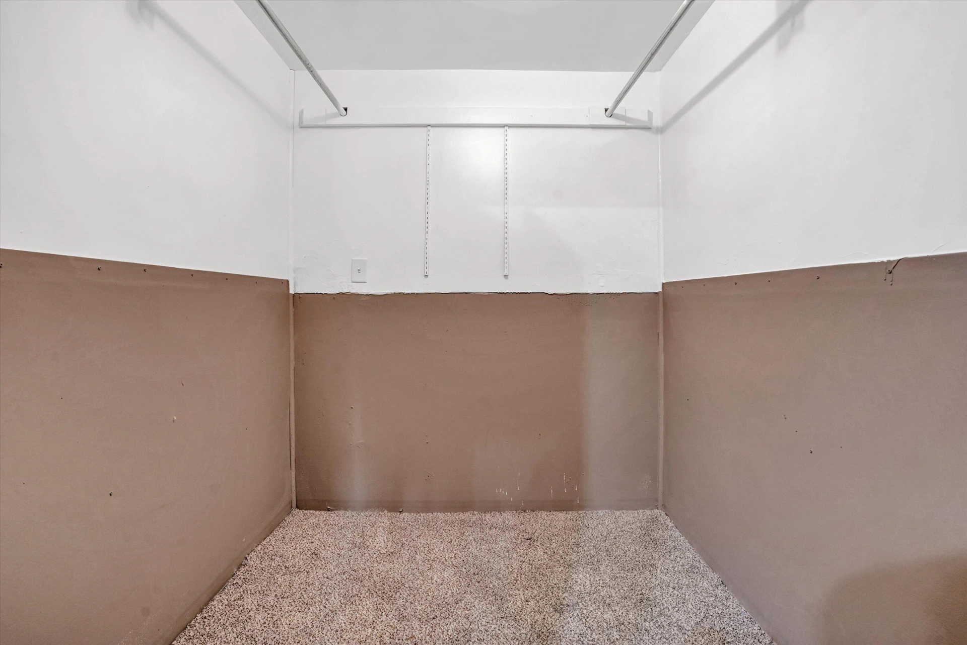 2317 Laura RD - Photo 27