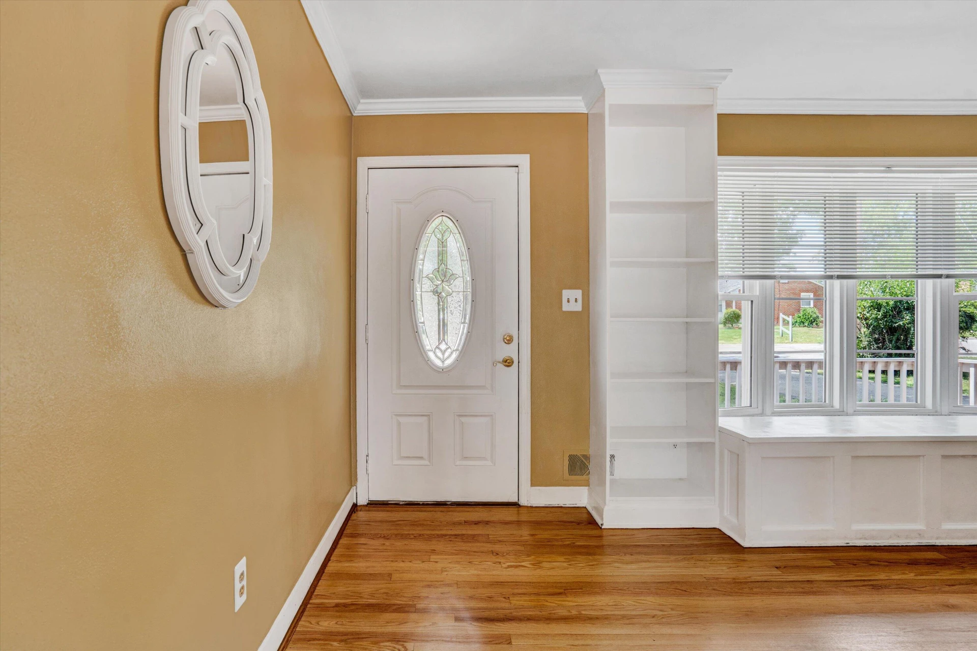 2317 Laura RD - Photo 3